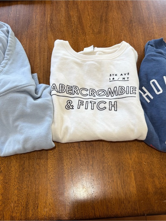 Abercrombie & Fitch Tops - Abercrombie & Fitch White Logo Pullover Sweatshirt